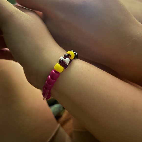 Handmade Beaded Taylor Swift Speak Now Friendship Bracelet - Picture 2 of 2